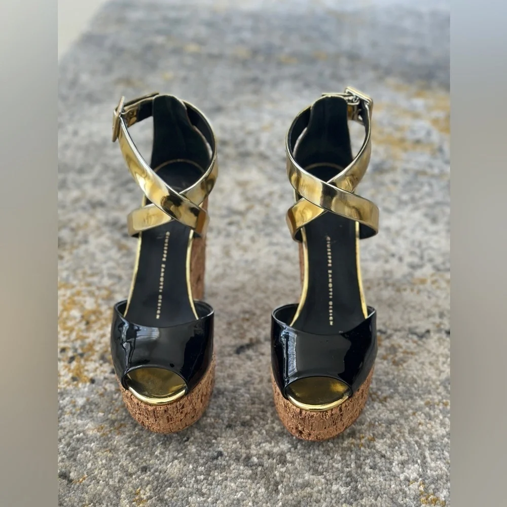 Giuseppe Zanotti Black/Gold Patent Leather Wedge Sandals Size‎ 36.5